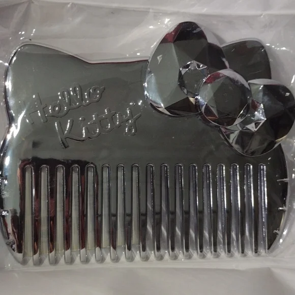HELLO KITTY 😸🐈Large Silver Comb NWT - Picture 5 of 8